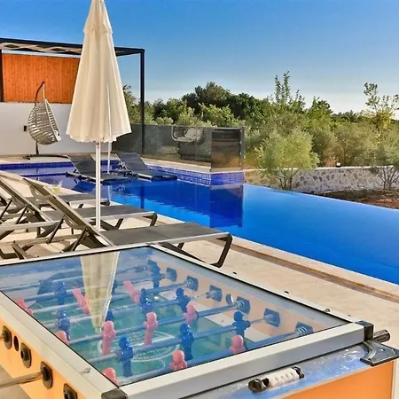 Vena Kalkan